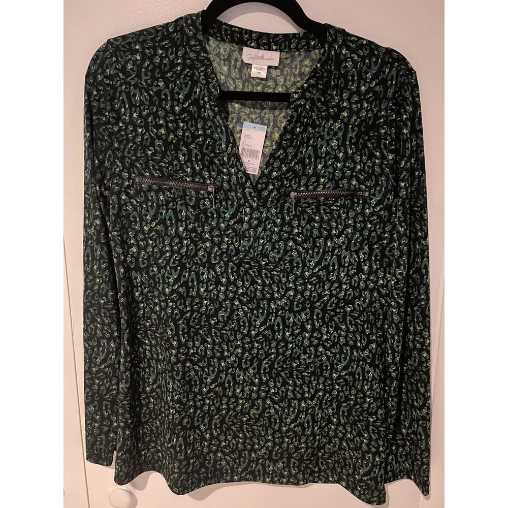 NWT Jaclyn Smith Women's Top Green Animal‎ Print Size Medium Zipper Long Sleeve